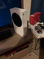 Xbox series s met oplaadbare controller en alle kabels, Spelcomputers en Games, Spelcomputers | Xbox Series X en S, Ophalen, Gebruikt