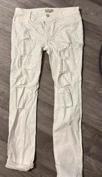 Witte jeans met steentjes/gaten JoshV, Kleding | Dames, Spijkerbroeken en Jeans, W28 - W29 (confectie 36), Ophalen of Verzenden