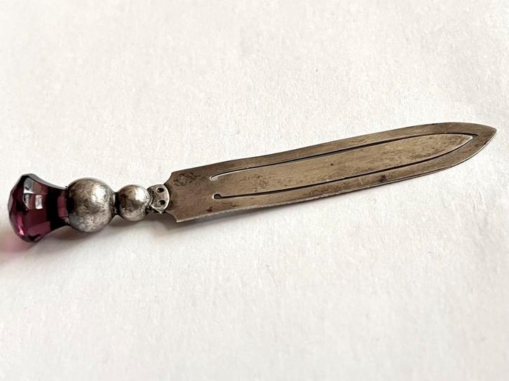 Art Deco zilveren boekenlegger amethist, Sieraden, Tassen en Uiterlijk, Antieke sieraden, Overige typen, Zilver, Met edelsteen