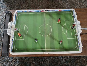Voetbalveld playmobil met bal en spelers  beschikbaar voor biedingen