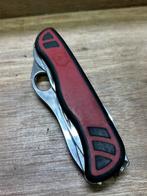 VICTORINOX FORESTER ONE HAND, Caravans en Kamperen, Kampeergereedschap, Ophalen of Verzenden, Gebruikt