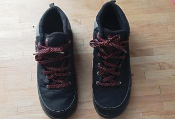 Quechua wandel schoenen 45/46 beschikbaar voor biedingen
