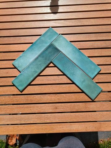 Wandtegels groen-blauw 7,5 bij 30cm 44 stuks, 1m2 beschikbaar voor biedingen