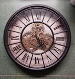 Klok met Tandwielen, Ophalen of Verzenden, Zo goed als nieuw, Analoog, Wandklok