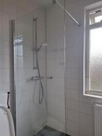 Douchewand in goede staat, Doe-het-zelf en Verbouw, Sanitair, Ophalen, Zo goed als nieuw, Glas, Douche