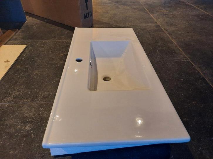 100cm x 46cm wastafelblad wastafel Cera style nieuw, Huis en Inrichting, Badkamer | Badkamermeubels, Nieuw, Wasbak of Wastafel