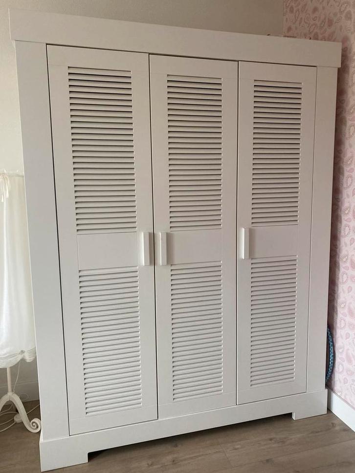 Bopita Feline 3-deurs kast met louvredeuren, Kinderen en Baby's, Kinderkamer | Commodes en Kasten, Zo goed als nieuw, Kast, 105 cm of meer