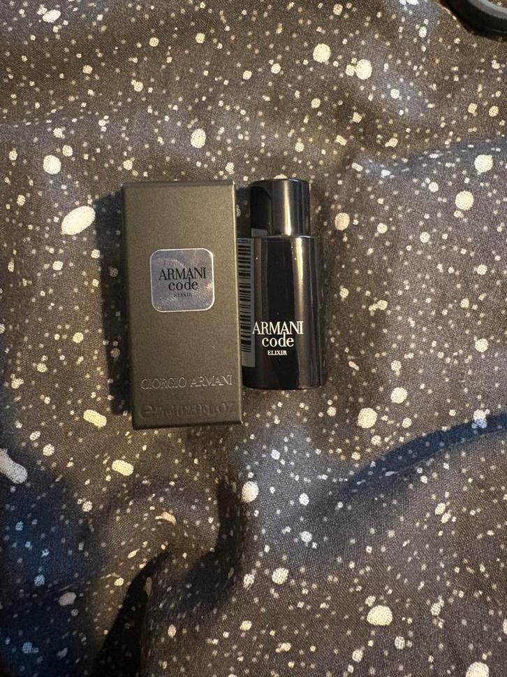 GIORGIO ARMANI ARMANI CODE ELIXER PARFUM  7ml luxe MINIATUUR, Sieraden, Tassen en Uiterlijk, Uiterlijk | Parfum, Nieuw, Ophalen