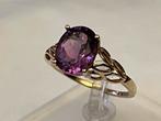 Bijzondere gouden ring Amethist, Sieraden, Tassen en Uiterlijk, Ringen, Verzenden, Zo goed als nieuw, Met edelsteen, Dame