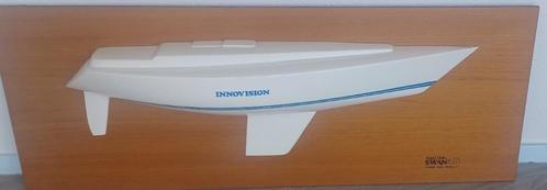 Dwarsdoorsnede romp zeilschip Innovation - 105 x 40 x 15 cm, Verzamelen, Scheepvaart, Zo goed als nieuw, Overige typen, Zeilboot