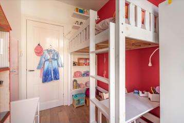 Witte hoogslaper voor kids – incl. bureau & opbergruimte beschikbaar voor biedingen