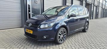 Volkswagen Touran 1.4 TSI Highline 7p. Stand.kachel/Cruise/C beschikbaar voor biedingen