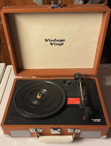 kofferplatenspeler (pickup) z.g.a.n. beschikbaar voor biedingen