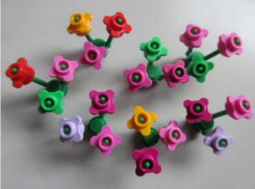 nr. 5307, Bloemetjes. Verzenden is mogelijk. beschikbaar voor biedingen