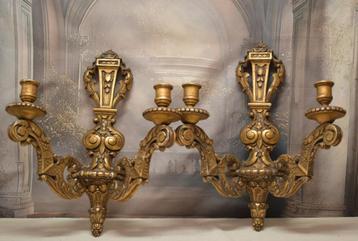 Set Van 2 Oude Bois Dore Kandelaars. "Uit Aletta's Tijd" beschikbaar voor biedingen