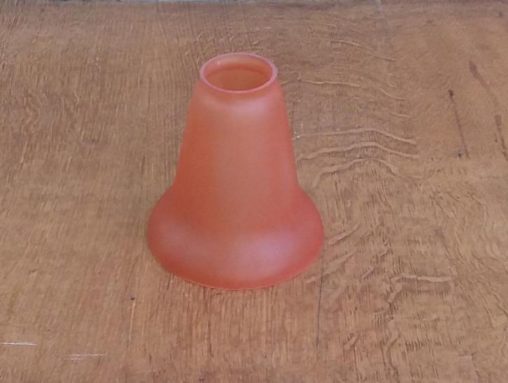 Rood glazen lampenkapje, Huis en Inrichting, Lampen | Lampenkappen, Zo goed als nieuw, Minder dan 25 cm, Rond, Rood, Ophalen of Verzenden