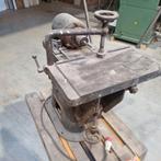 Pennenbank langgatboor en een kettingfrees., Doe-het-zelf en Verbouw, Ophalen of Verzenden, Gebruikt, 1200 watt of meer, 70 mm of meer