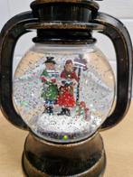 kerst lantaarn met sneeuw en verlichting, Diversen, Kerst, Ophalen of Verzenden