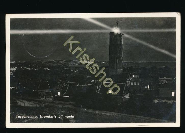 Terschelling - Brandaris bij nacht [KRST009-0718, Verzamelen, Ansichtkaarten | Nederland, Gelopen, Waddeneilanden, 1960 tot 1980