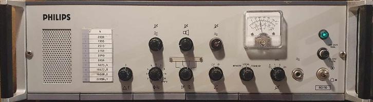 Philips HF communicatieontvanger type RO110, Telecommunicatie, Zenders en Ontvangers, Gebruikt, Ontvanger, Ophalen