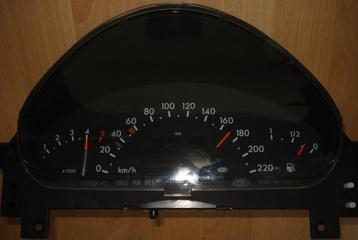 DISPLAY reparatie Mercedes A-klasse instrument beschikbaar voor biedingen