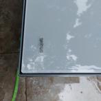 Thuin tafel en 2x hockers erbij, Ophalen of Verzenden, Zo goed als nieuw