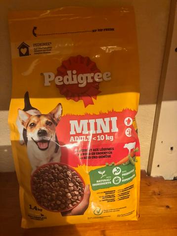 Nieuw Pedigree hondenbrokken mini adult beschikbaar voor biedingen