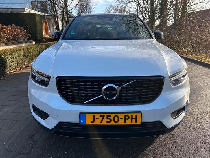 Volvo XC40 T5 Twin Engine 262pk Geartronic 2020 Wit, Auto's, Volvo, Particulier, XC40, Achteruitrijcamera, Adaptive Cruise Control
