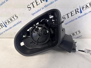 Buitenspiegel links van een Mercedes A-Klasse beschikbaar voor biedingen