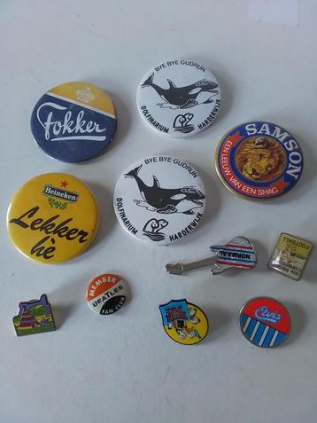 Button's ,pins en broches  beschikbaar voor biedingen