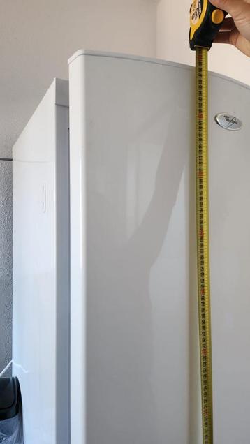 Mooie koel vries combinatie beschikbaar voor biedingen