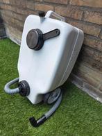 Vuilwatertank caravan/camper met wielen, Ophalen