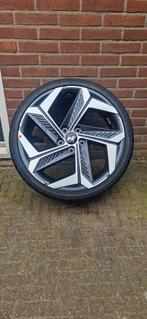 Hyundai wielset 19 inch, Auto-onderdelen, Banden en Velgen, 215 mm, Banden en Velgen, Nieuw, Personenwagen