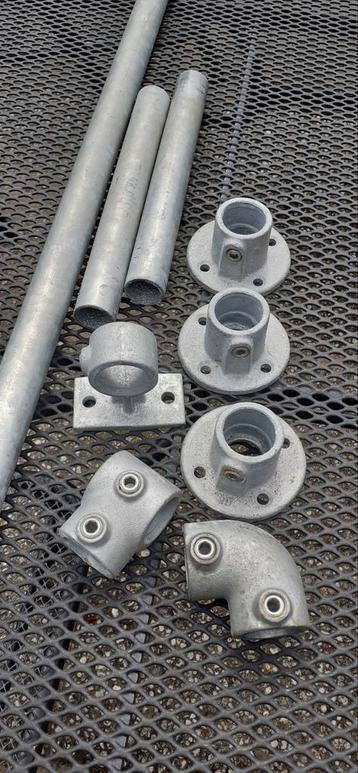 Metalen verbindingsstukken voor stijgerbuizen beschikbaar voor biedingen