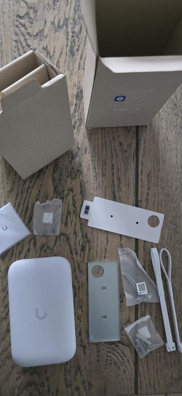 Ubiquiti Swiss Army Knife beschikbaar voor biedingen