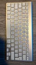 Apple Magic Keyboard (macOS 10.6 -> macOS 10.15, Ophalen of Verzenden, Zo goed als nieuw, Draadloos, Qwerty