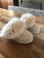 Warmbat fluffy sloffen pantoffels maat 40, Kleding | Dames, Schoenen, Ophalen of Verzenden, Zo goed als nieuw, Pantoffels of Sloffen