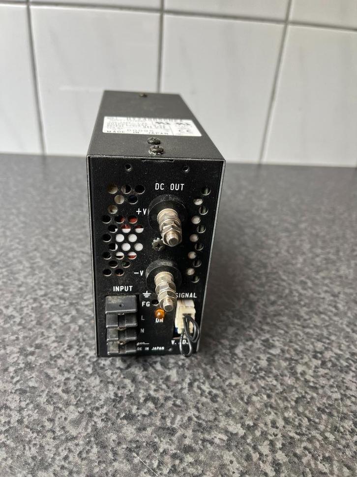 Voeding , power suply 24v 8.5 amp. Type HY248R5GNKA ., Hobby en Vrije tijd, Elektronica-componenten, Gebruikt, Ophalen of Verzenden