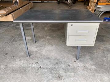 Vintage GISPEN bureau buro bureau grijs beschikbaar voor biedingen