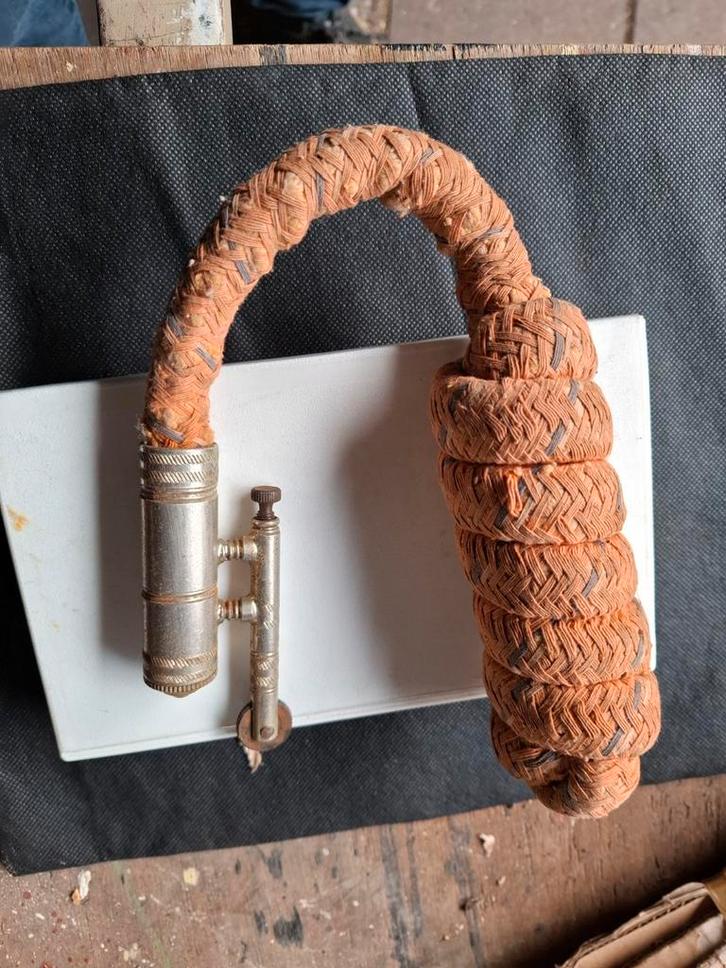 Vintage Aansteker met Lange Lont, Antiek en Kunst, Antiek | Overige Antiek, Ophalen of Verzenden