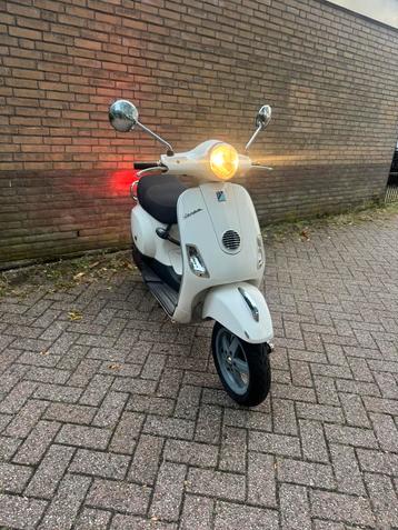 Vespa lx brom beschikbaar voor biedingen