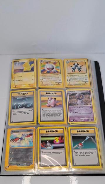 Set van 68 Pokemon kaarten waarvan ongeveer 43 engels beschikbaar voor biedingen