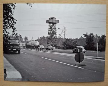 Foto van grensovergang DDR - BRD 1958 beschikbaar voor biedingen
