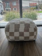 Nous poef, Ophalen, Zo goed als nieuw