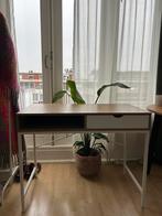 Bureau Jysk - Perfect voor Thuiswerken!, Huis en Inrichting, Ophalen, In hoogte verstelbaar, Zo goed als nieuw, Bureau