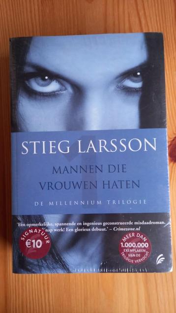 Stieg Larsson - Mannen die Vrouwen haten NIEUW  beschikbaar voor biedingen
