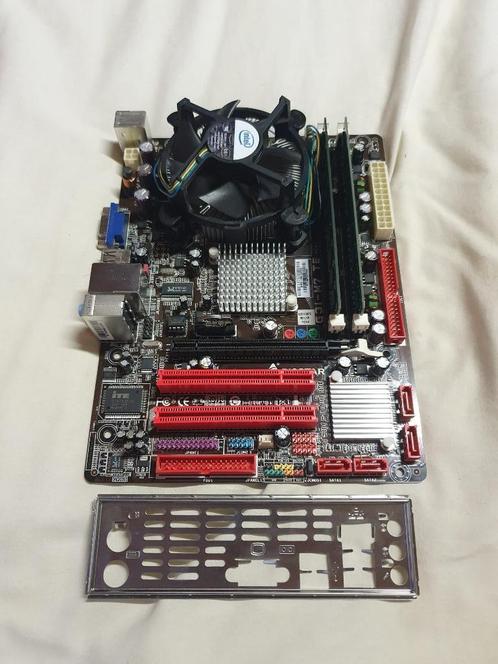 Biostar G31-M7 TE + Intel Core 2 Quad Q9300 + 4GB DDR2 RAM, Computers en Software, Moederborden, Refurbished, Intel, DDR2, Ophalen of Verzenden