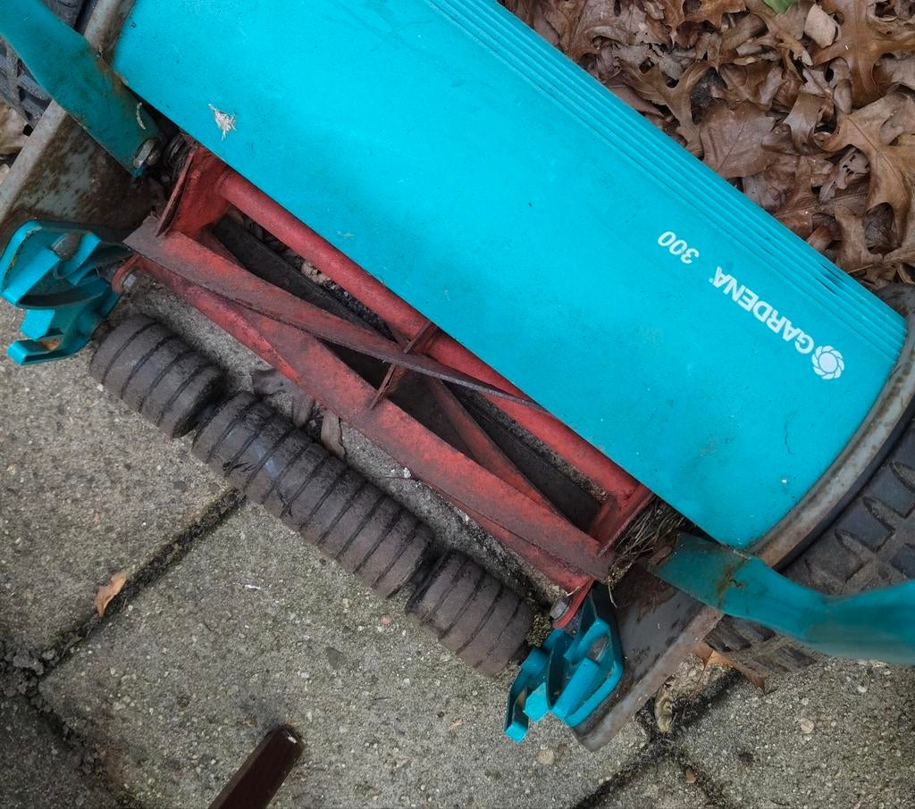 Gardena 300 grasmaaier, Tuin en Terras, Grasmaaiers, Gebruikt, Handgrasmaaier, Ophalen of Verzenden, Opvangzak