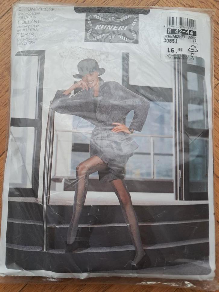Kunert aparte zwarte panty met dessin 42-44, Kleding | Dames, Leggings, Maillots en Panty's, Nieuw, Panty, Overige maten, Zwart