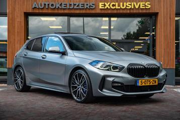 BMW 1-serie 118i Executive Frozen Grey M Pakket Panoramadak  beschikbaar voor biedingen